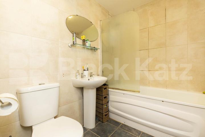 Large self contained studio with separate kitchen  Clarence Mews, Clapton Square